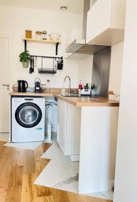 Chez Alex Apartment Asnieres-sur-Seine Bagian luar foto
